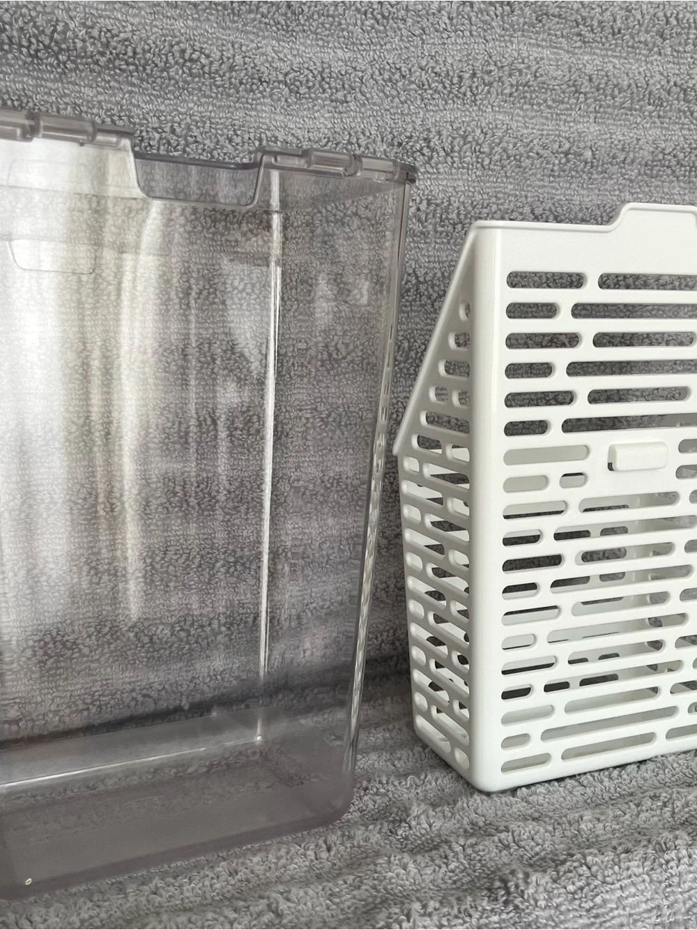 OXO White and Clear Herb Keeper for Refrigerator